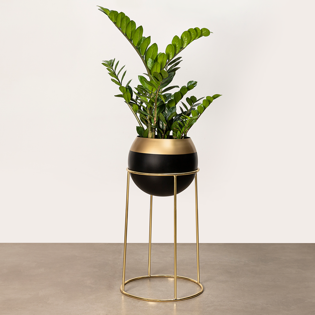 Buy Verdant Love Metal Planter | Dekor Company